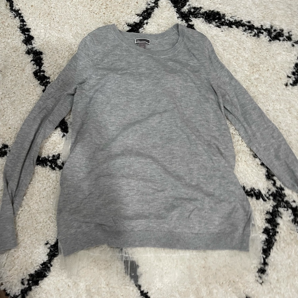 Tshirt with tulle in the back